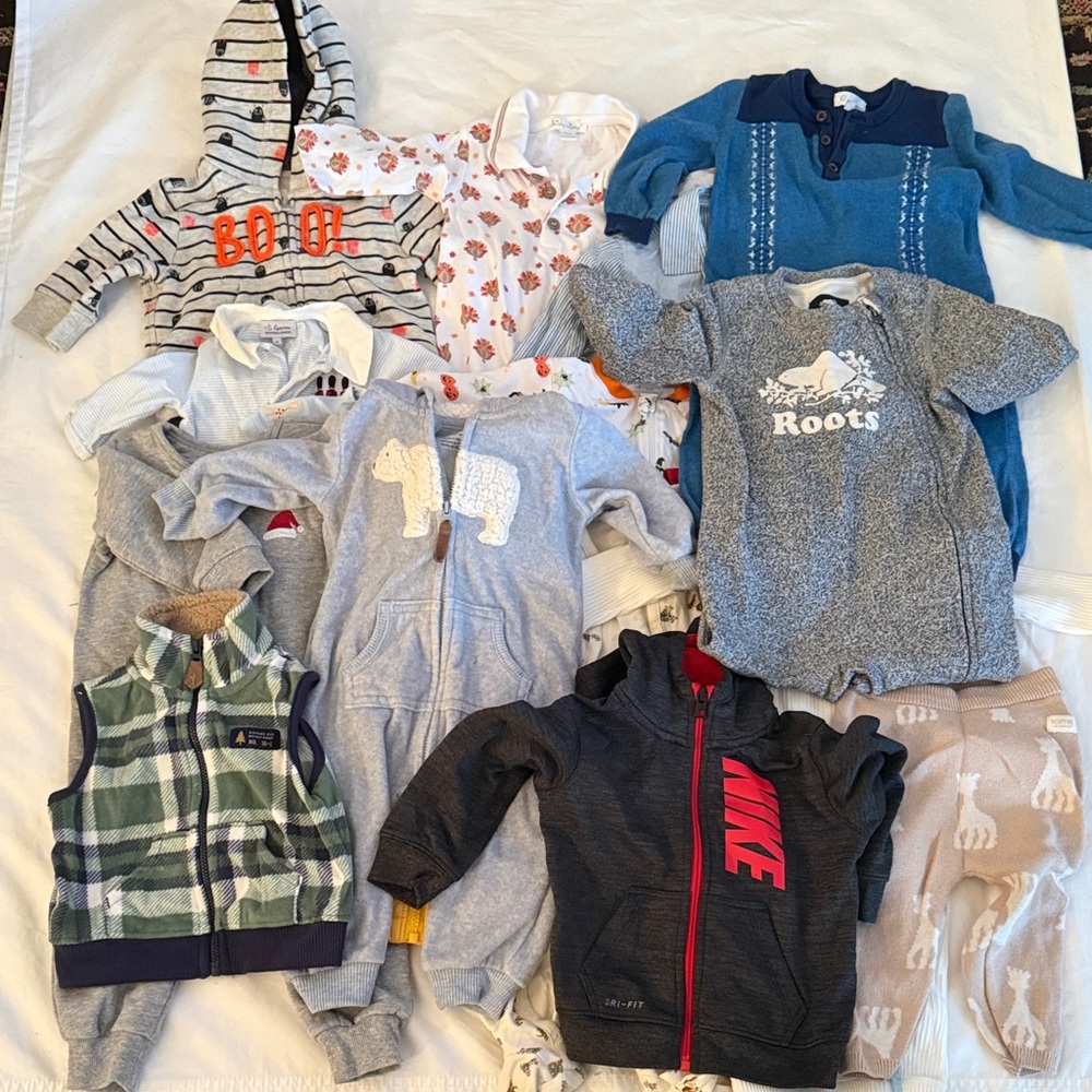 17 Items - Assorted Baby Clothing Bundle - Newborn to 12 Months
